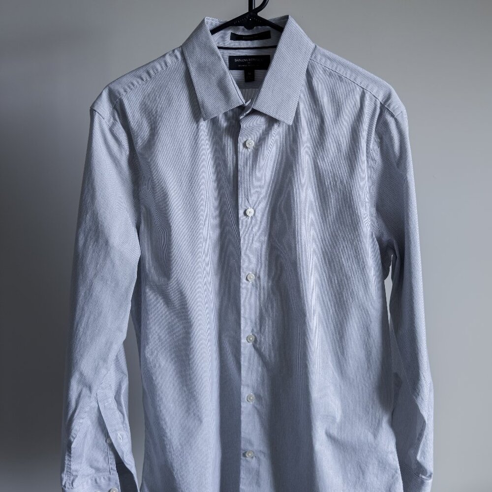 Men's Banana Republic Button Down (White/Grey Striped)